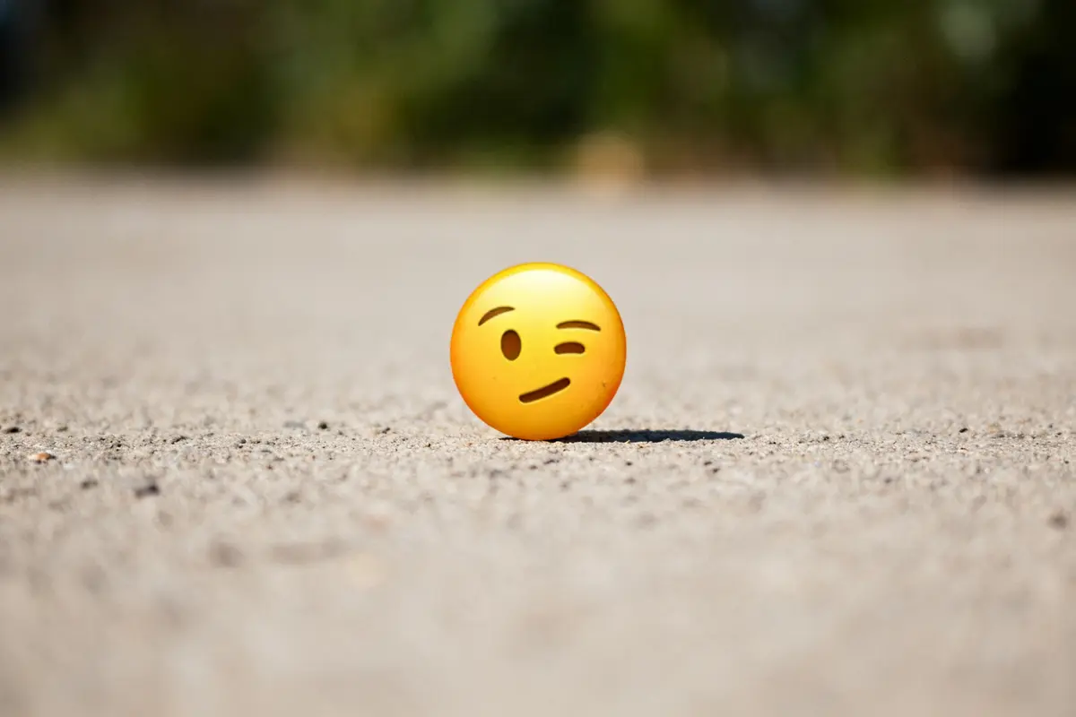 Emoji de symbole : guide complet pour copier-coller gratuitement ✔️